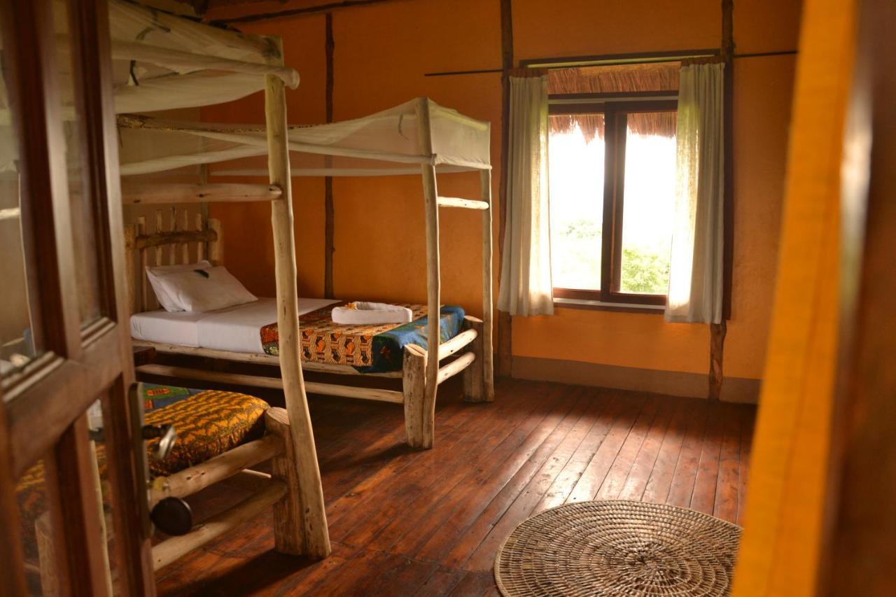 Topi Lodge Katunguru Экстерьер фото