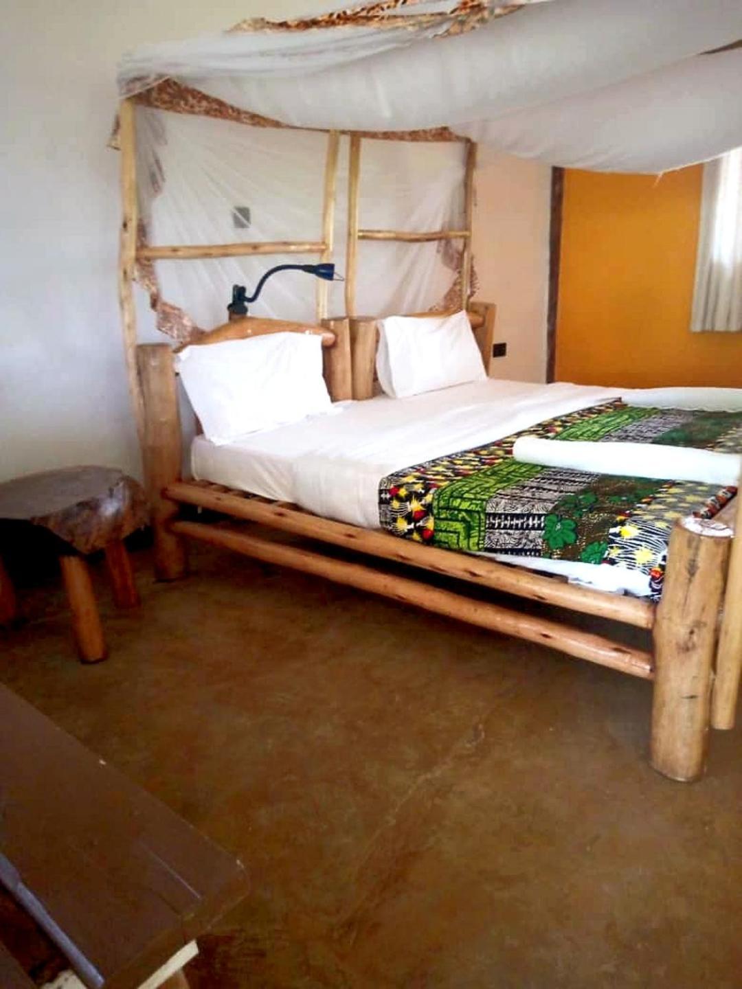 Topi Lodge Katunguru Экстерьер фото